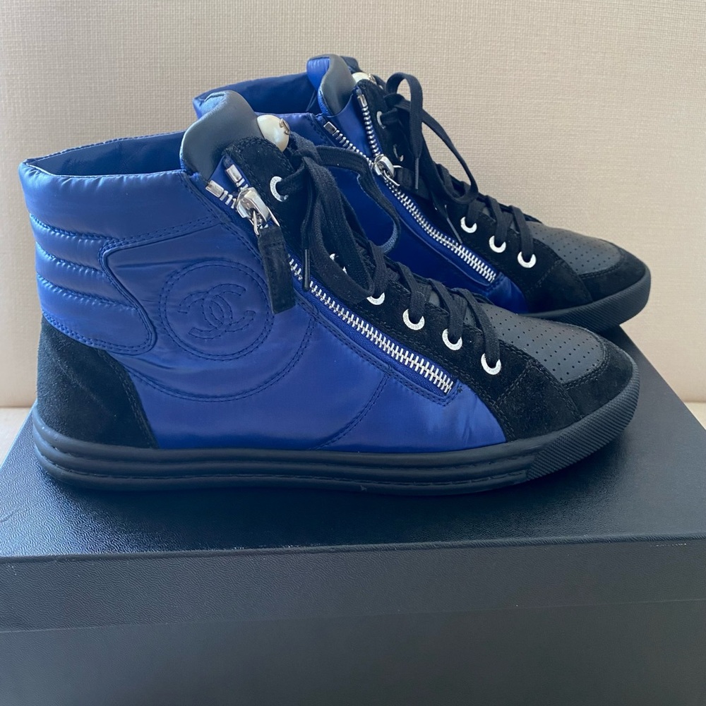 Chanel Hightop Sneakers Zipper Zip Authentic